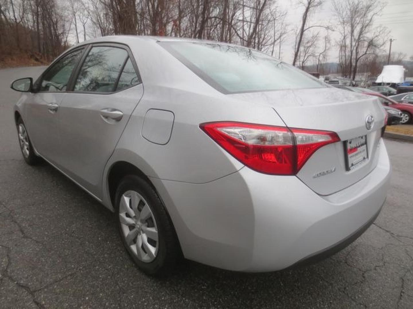 2014 Silver /Gray Toyota Corolla (2T1BURHE8EC) with an 1.8L 4cyl engine, Automatic transmission, located at 270 US Route 6, Mahopac, NY, 10541, (845) 621-0895, 41.349022, -73.755280 - Photo#4